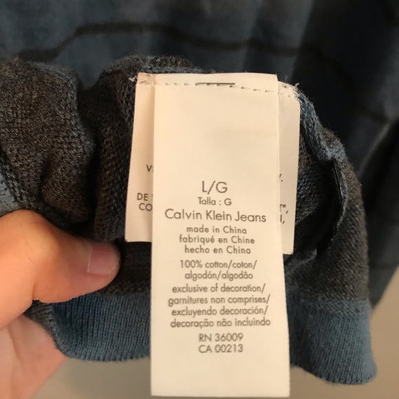 Calvin Klein jeans sweater - Picture 3 of 3